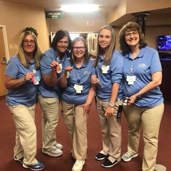 Meet your Posher, Debbie - Picture 1 of 1